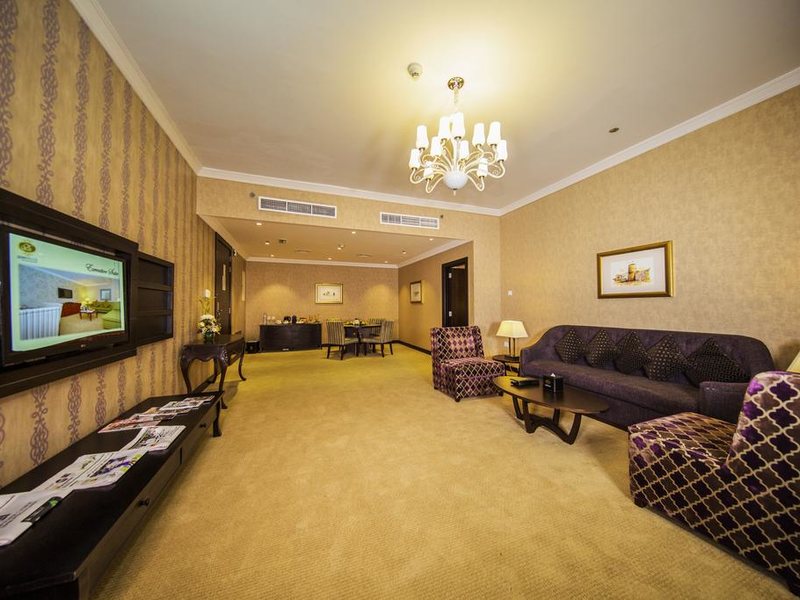 Donatello Hotel (ех 298004