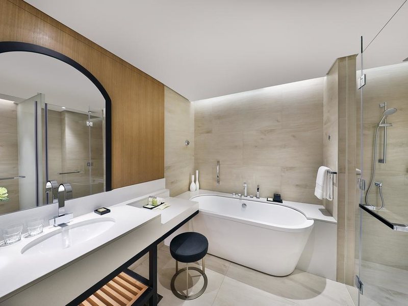 DoubleTree by Hilton Dubai – Business Bay 191679