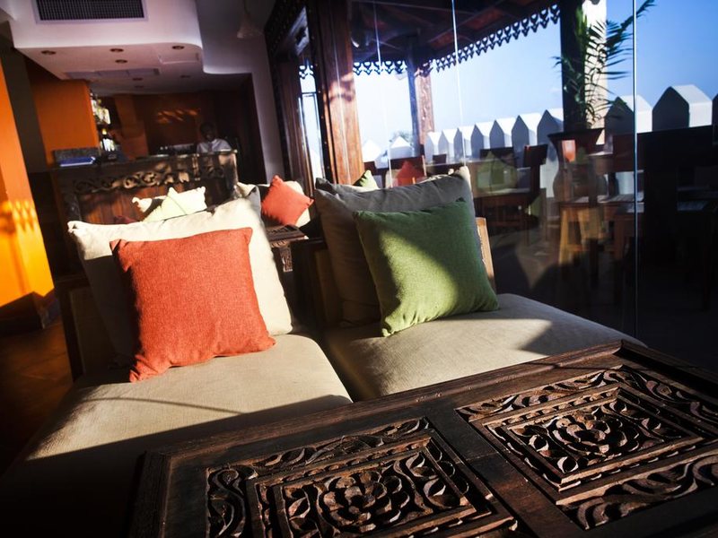 DoubleTree by Hilton Stone Town 322033