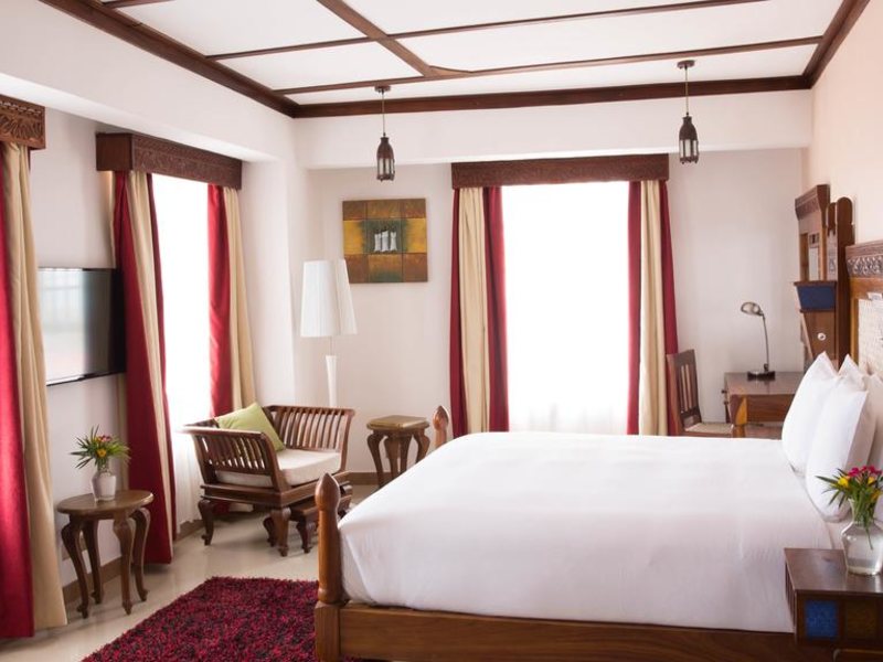 DoubleTree by Hilton Stone Town 322040