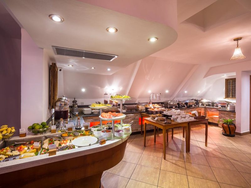 DoubleTree by Hilton Stone Town 322053