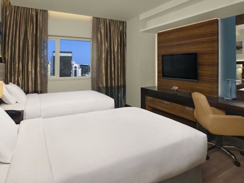 Double Tree by Hilton Hotel & Residence Dubai  116980