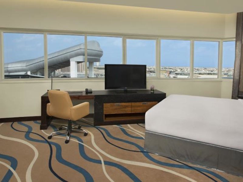 Double Tree by Hilton Hotel & Residence Dubai  117003