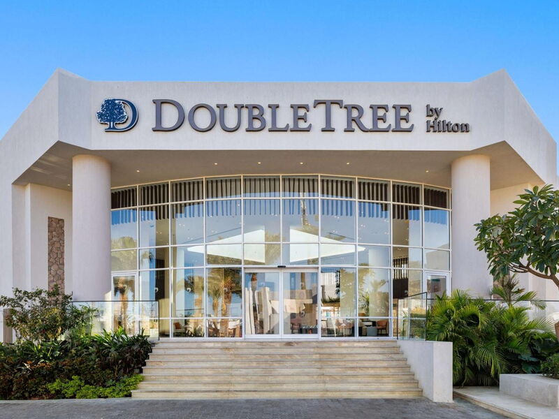 Doubletree By Hilton Sharks Bay (Beach Side) 326496