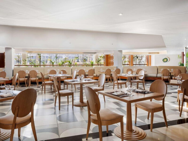 Doubletree By Hilton Sharks Bay (Beach Side) 326506