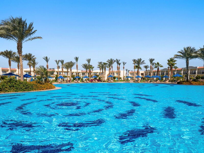 Doubletree By Hilton Sharks Bay (Beach Side) 326508