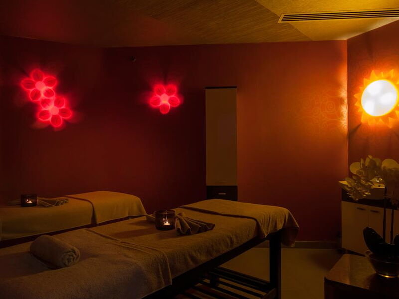 Doubletree By Hilton Sirkeci 241580