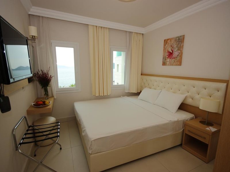 Dragut Point North 183946