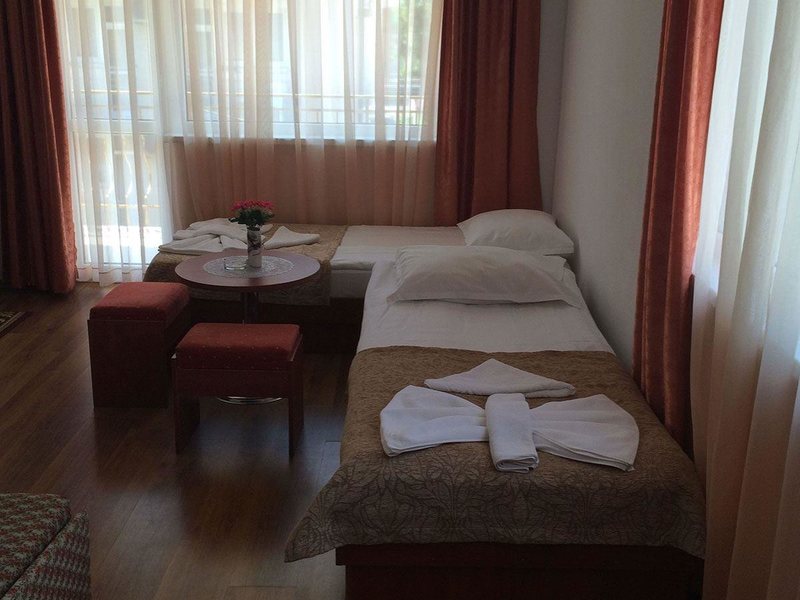 Dramchev Family Hotel 244080