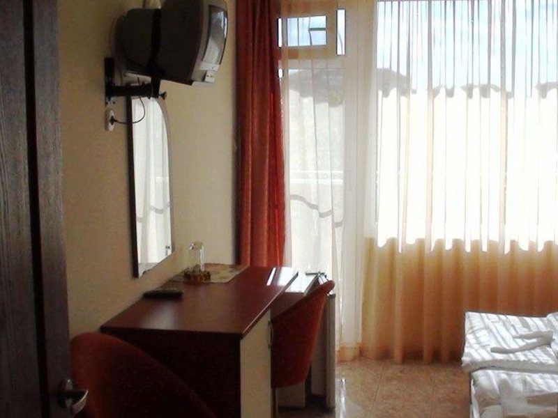 Dramchev Family Hotel 244095