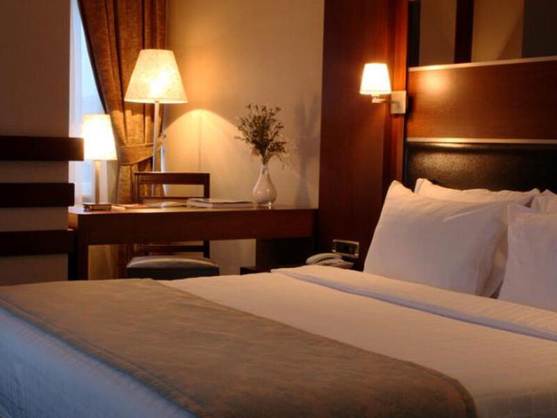 Dream Hill Business Deluxe Hotel 185142