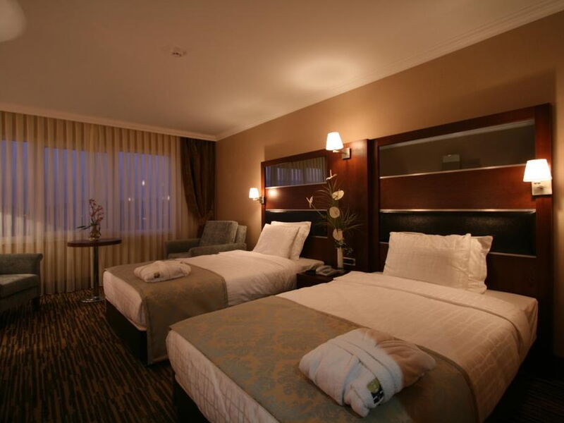 Dream Hill Business Deluxe Hotel 185146