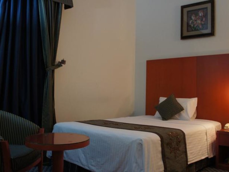 Dream Palace Hotel 46170