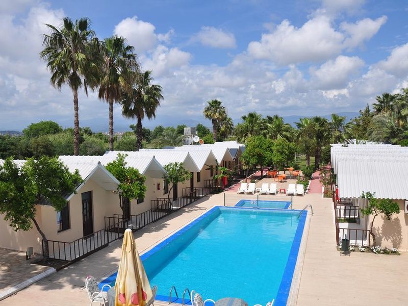 Dream Park Bungalow Hotel  281570