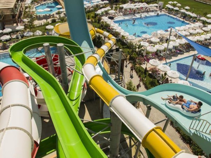 Dream World Aqua Resort & Spa 68086