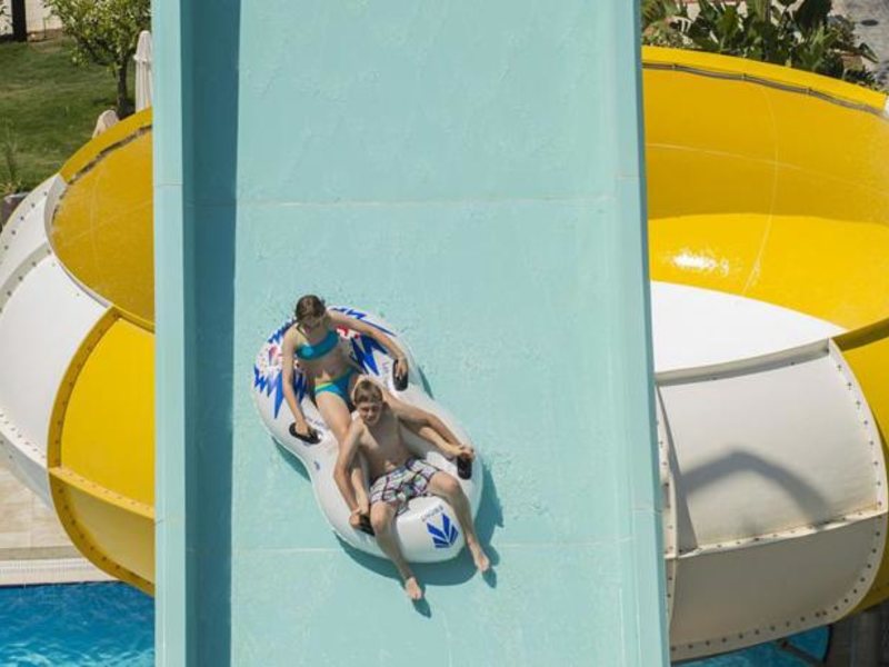 Dream World Aqua Resort & Spa 68087