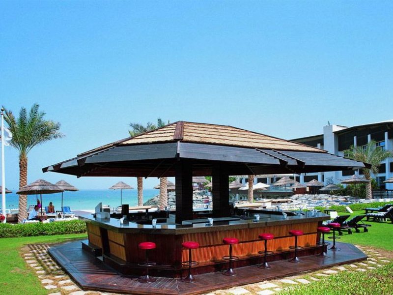 Dubai Marine Beach Resort & Spa 46200