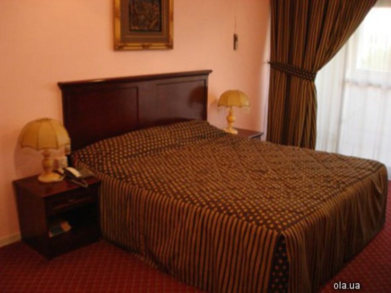 Dubai Palm Hotel 3445