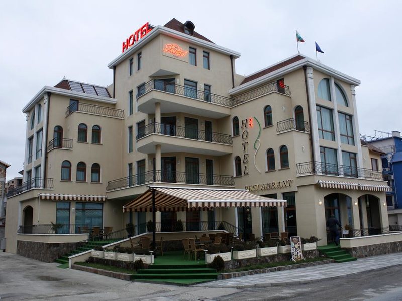 Dukov Hotel 310386