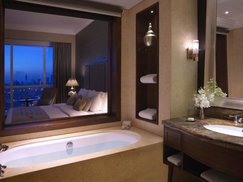 Dusit Thani Abu Dhabi 181654