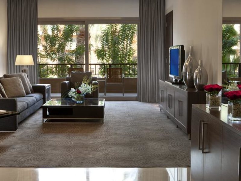 Dusit Thani LakeView Cairo 146770