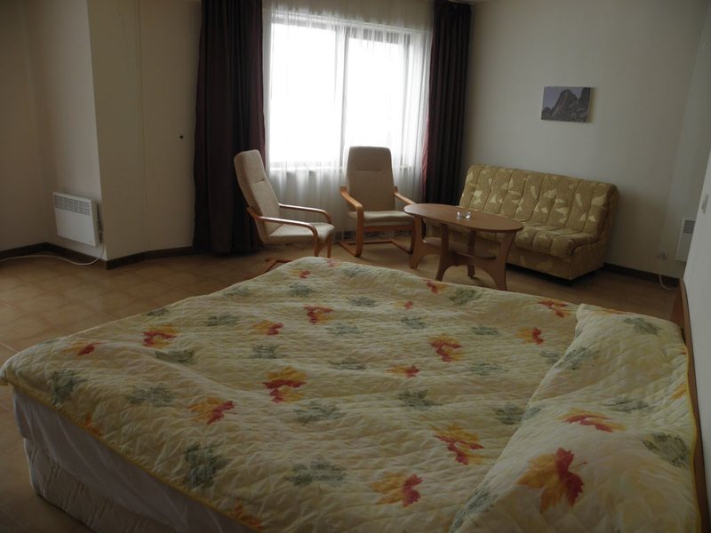 Eagle Lodge Hotel 310410