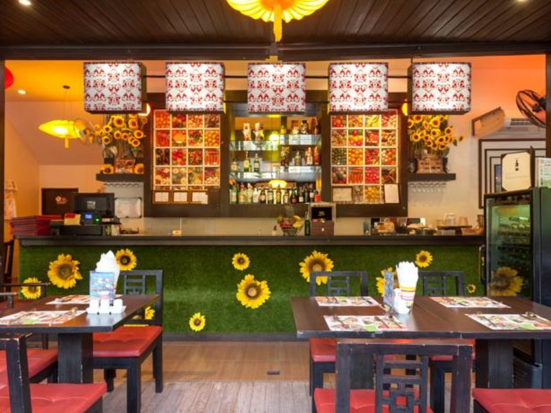 Eazy Resort Kata Beach 141200