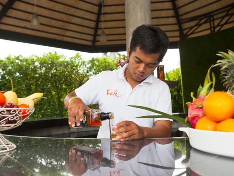 Eazy Resort Kata Beach 141220