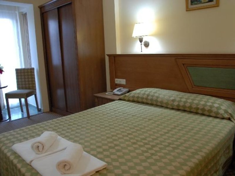 Eken Resort Hotel 60411