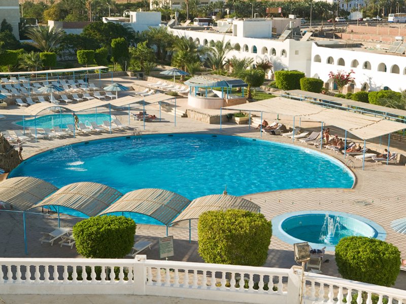 El Samaka Desert Inn   26697