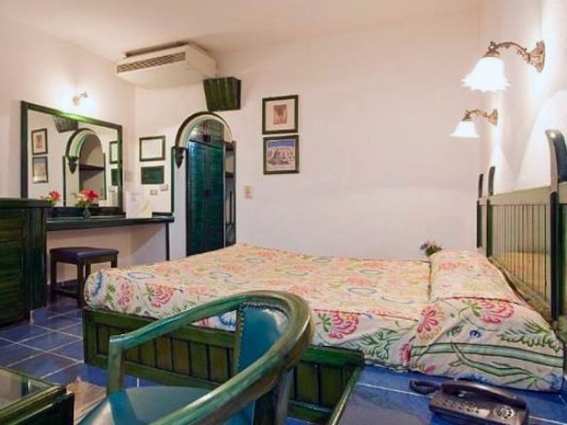 El Samaka Desert Inn   293580