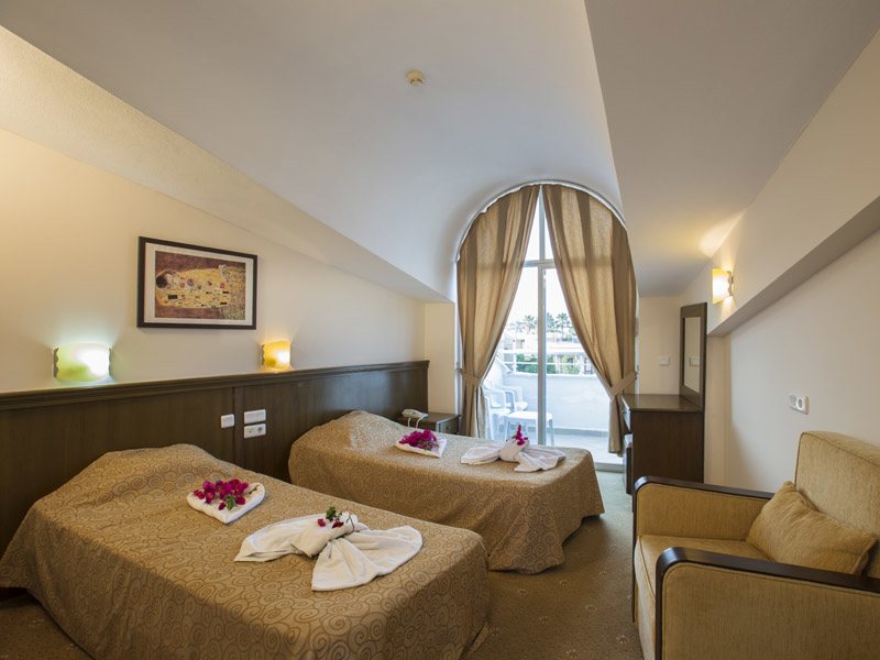 Elamir Felizya (ех 190928