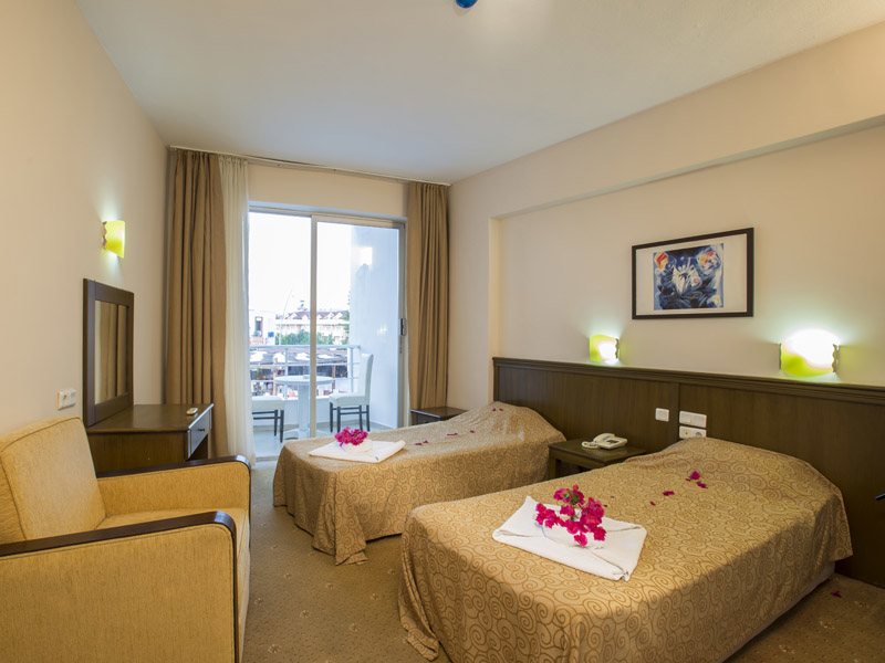 Elamir Felizya (ех 190933