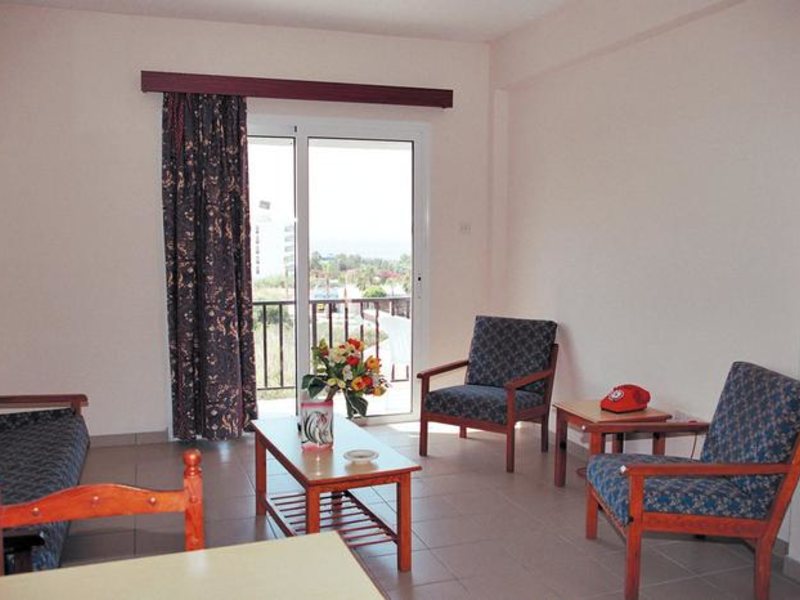 Eleana Hotel Apts  205371