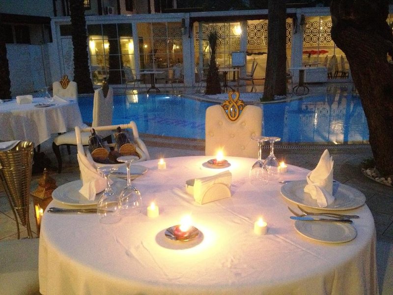 Elegance East Hotel 278865