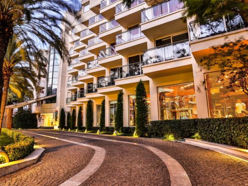 Elegance Hotel International 74042