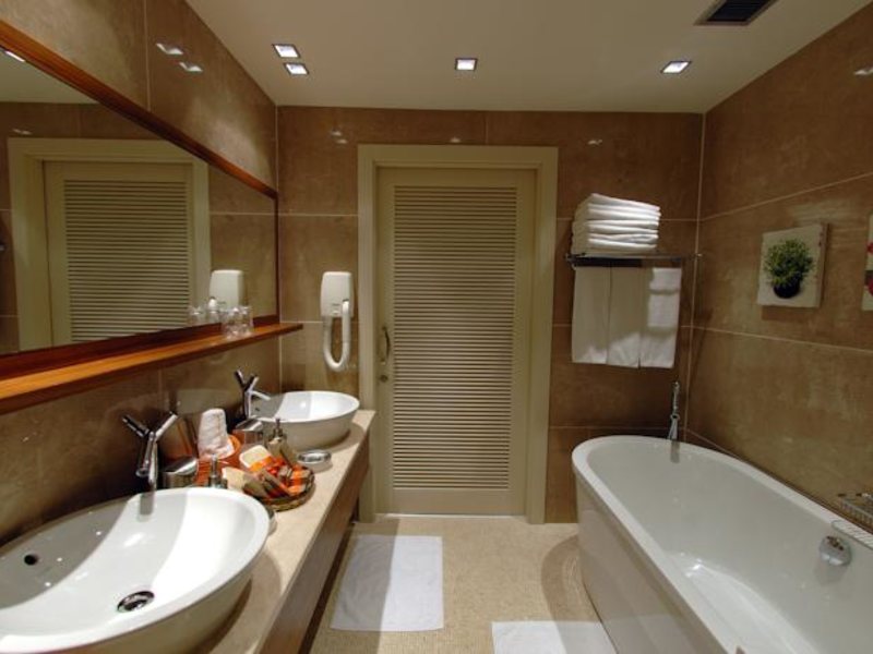 Elegance Hotel International 74055