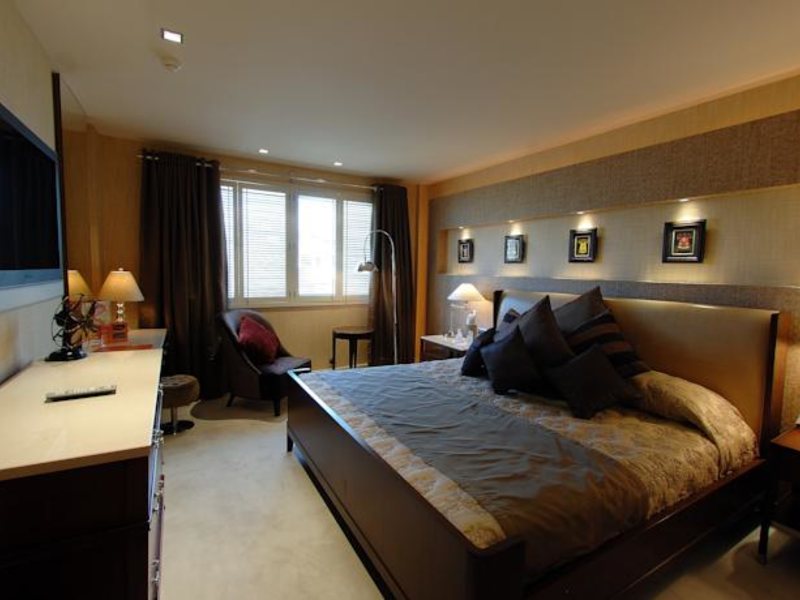 Elegance Hotel International 74061