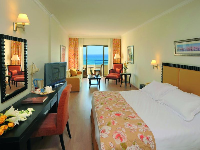 Elias Beach Hotel 305053