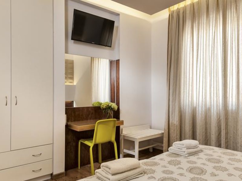 Elina Hotel Apartments 78367