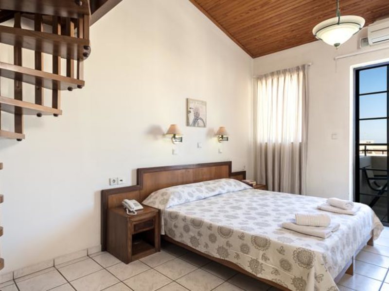 Elina Hotel Apartments 78373