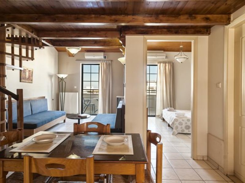 Elina Hotel Apartments 78378