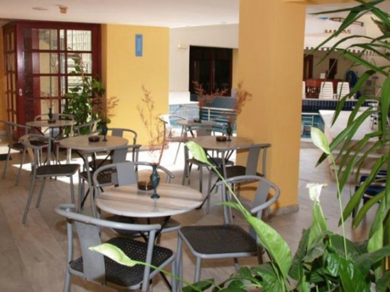 Elina Hotel Apartments 78384