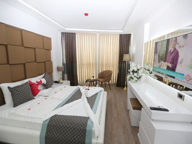 Elips Royal Hotel 241630