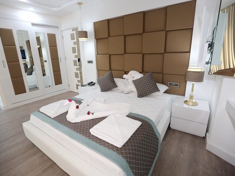 Elips Royal Hotel 241631