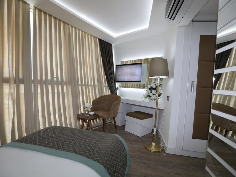 Elips Royal Hotel 241656