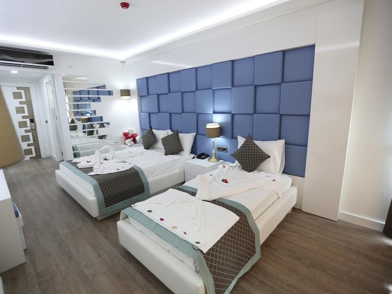 Elips Royal Hotel 241661