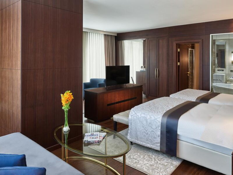 Elite World Europe Hotel 278786