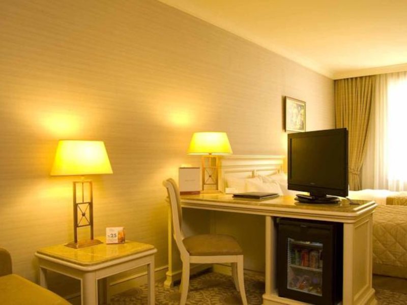 Elite World Prestige Hotel 74102