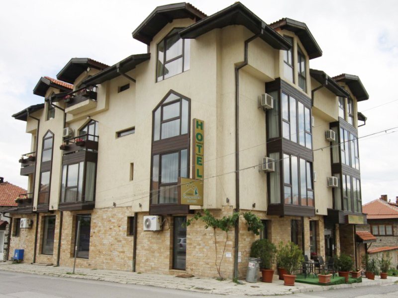 Elitsa (Bansco) 245230